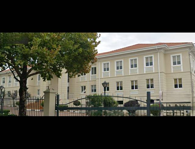 2,422M² OFFICE TO LET IN BRYANSTON